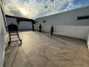 Departamento tipo dúplex en Renta en Punta Esmeralda – Corregidora, Querétaro