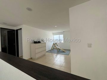 Departamento tipo dúplex en Renta en Punta Esmeralda – Corregidora, Querétaro