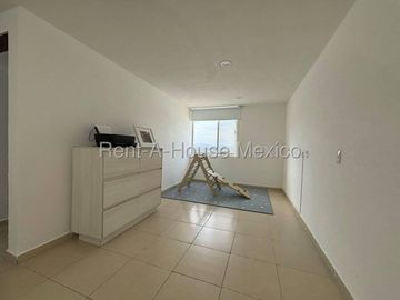 Departamento tipo dúplex en Renta en Punta Esmeralda – Corregidora, Querétaro