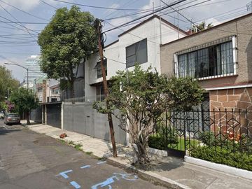 HERMOSA CASA EN ANZURES, MIGUEL HIDALGO EN REMATE