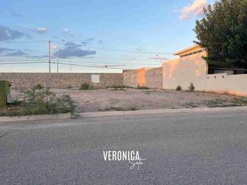 Venta de terreno en Misión de los Lagos