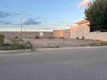 Venta de terreno en Misión de los Lagos