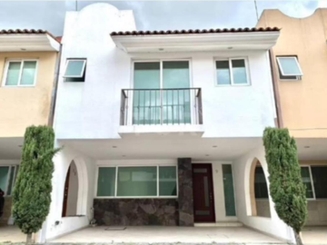 CASA EN FLORENCIA RESIDENCIAL CHOLULA PUEBLA !!!!
