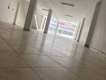 🏢 ALQUILER DE LOCAL COMERCIAL – MOYOBAMBA