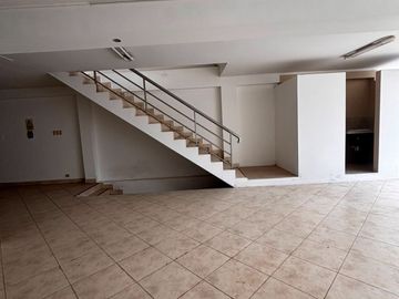 🏢 ALQUILER DE LOCAL COMERCIAL – MOYOBAMBA