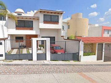 CASA EN VENTA EN MILENIO III, SANTIAGO DE QUERETARO, QUERETARO.