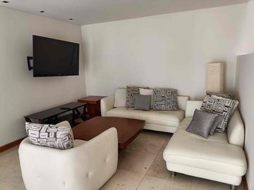 CASA AMUEBLADA EN SAN ANTONIO DE AYALA, IRAPUATO