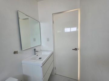 VENDO CASA EN FRACCIONAMIENTO PRIVADO EN MEDELLIN DE BRAVO