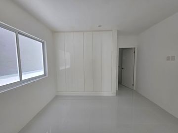 VENDO CASA EN FRACCIONAMIENTO PRIVADO EN MEDELLIN DE BRAVO