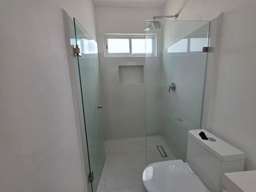 VENDO CASA EN FRACCIONAMIENTO PRIVADO EN MEDELLIN DE BRAVO