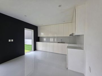 VENDO CASA EN FRACCIONAMIENTO PRIVADO EN MEDELLIN DE BRAVO