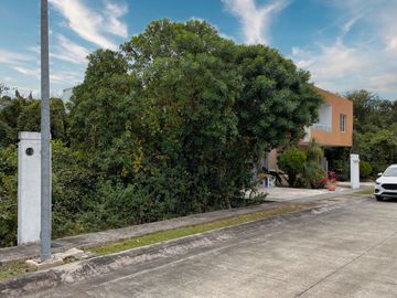 Terreno residencial dentro de comunidad privada, casa club con alberca, en venta, El Encuentro