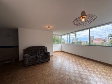 Apartamento en Arriendo en el Tesoro, Poblado Medellín Antioquia
