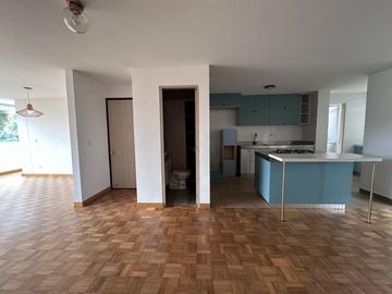 Apartamento en Arriendo en el Tesoro, Poblado Medellín Antioquia
