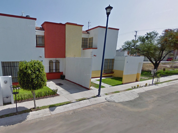 CASA EN VENTA EN CANDILES, QUERETARO.