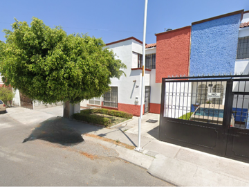 CASA EN VENTA EN CANDILES, QUERETARO.