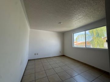 CASA EN RENTA EN CENTRO SUR/ QUERÉTARO