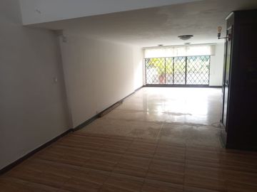 ARRIENDO CASA EN EL EL BARRIO LAS ARBOLEDAS - MONUMENTO A SAN SEBASTIAN DE BELACAZAR