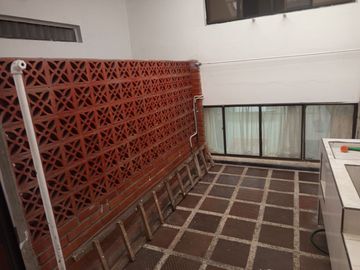 ARRIENDO CASA EN EL EL BARRIO LAS ARBOLEDAS - MONUMENTO A SAN SEBASTIAN DE BELACAZAR