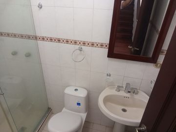 ARRIENDO CASA EN EL EL BARRIO LAS ARBOLEDAS - MONUMENTO A SAN SEBASTIAN DE BELACAZAR