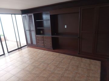 ARRIENDO CASA EN EL EL BARRIO LAS ARBOLEDAS - MONUMENTO A SAN SEBASTIAN DE BELACAZAR
