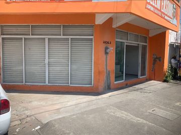 RENTO LOCAL CERCA DE CHEDRAUI COYOL SOBRE AVENIDA