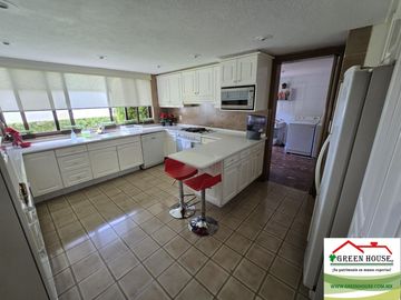GREEN HOUSE OFRECE EN VENTA, HERMOSA CASA EN PEDREGAL DE SAN FRANCISCO