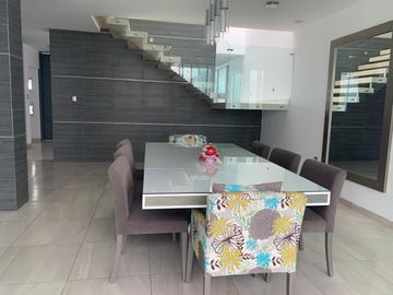 CASA EN RENTA EN CENTRO SUR/ QUERÉTARO