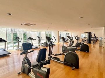RENTA DE PENTHOUSE AMUEBLADO CON TERRAZA, TORRE RENOIR, AMPLIACION GRANADA