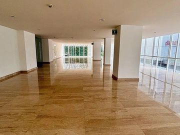 RENTA DE PENTHOUSE AMUEBLADO CON TERRAZA, TORRE RENOIR, AMPLIACION GRANADA