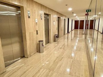 RENTA DE PENTHOUSE AMUEBLADO CON TERRAZA, TORRE RENOIR, AMPLIACION GRANADA