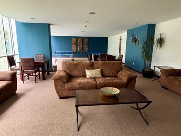 RENTA DE PENTHOUSE AMUEBLADO CON TERRAZA, TORRE RENOIR, AMPLIACION GRANADA