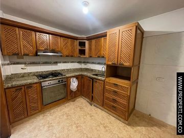 Casa en Arriendo Loma del Indio Medellín