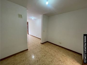 Casa en Arriendo Loma del Indio Medellín