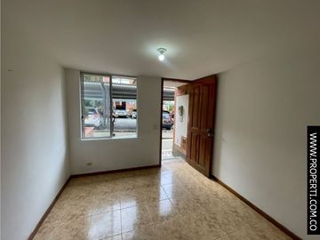Casa en Arriendo Loma del Indio Medellín