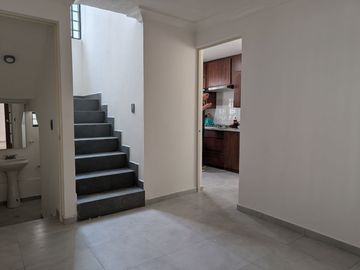CASA EN RETNA EN LA FLORIDA ZONA TEC MONTERREY