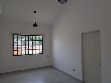 CASA EN RETNA EN LA FLORIDA ZONA TEC MONTERREY
