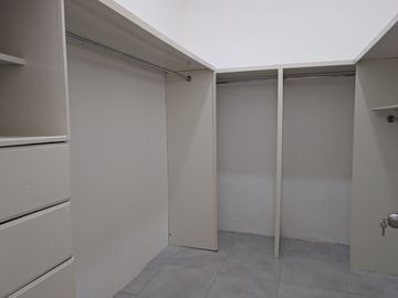 CASA EN RETNA EN LA FLORIDA ZONA TEC MONTERREY