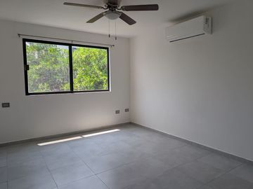 CASA EN RETNA EN LA FLORIDA ZONA TEC MONTERREY