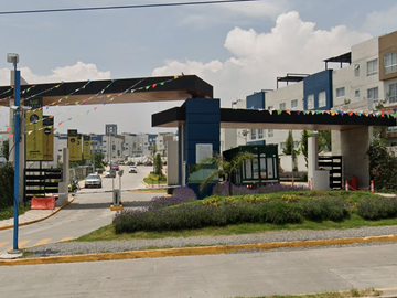 Casa de recuperación bancaria a la venta en Colinas del Lago, Cuautitlán Izcalli, Estado de México.