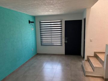 CASA EN RENTA EN FRACCIONAMIENTO ALTARA II