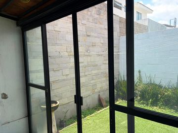 CASA EN RENTA EN FRACCIONAMIENTO ALTARA II