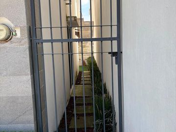 CASA EN RENTA EN FRACCIONAMIENTO ALTARA II