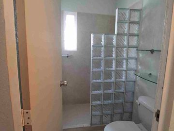RENTO DEPARTAMENTO AMUEBLADO EN PRIVADA CON ALBERCA Y VIGILANCIA