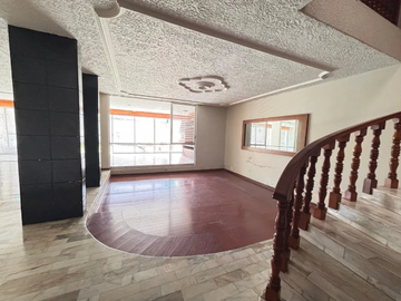 CASA EN VENTA | MONRAZ