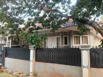 Dijual rumah megah komplek taman Rempoa indah Ciputat Timur Tangerang selatan
