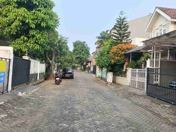 Dijual rumah megah komplek taman Rempoa indah Ciputat Timur Tangerang selatan