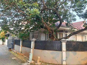 Dijual rumah megah komplek taman Rempoa indah Ciputat Timur Tangerang selatan