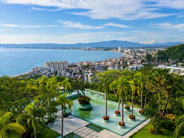 DEPARTAMENTO EN VENTA TORRE AVALON CONCHAS CHINAS PUERTO VALLARTA