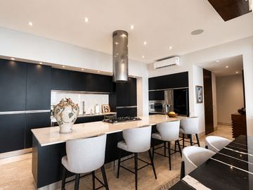 DEPARTAMENTO EN VENTA TORRE AVALON CONCHAS CHINAS PUERTO VALLARTA